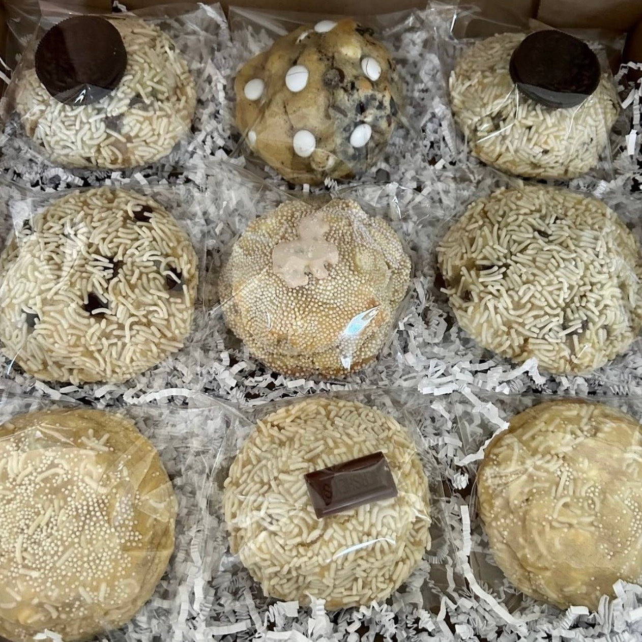 Custom Colored Cookie Box